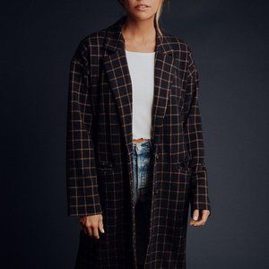 Elegant Black Plaid Trench Coat for Women